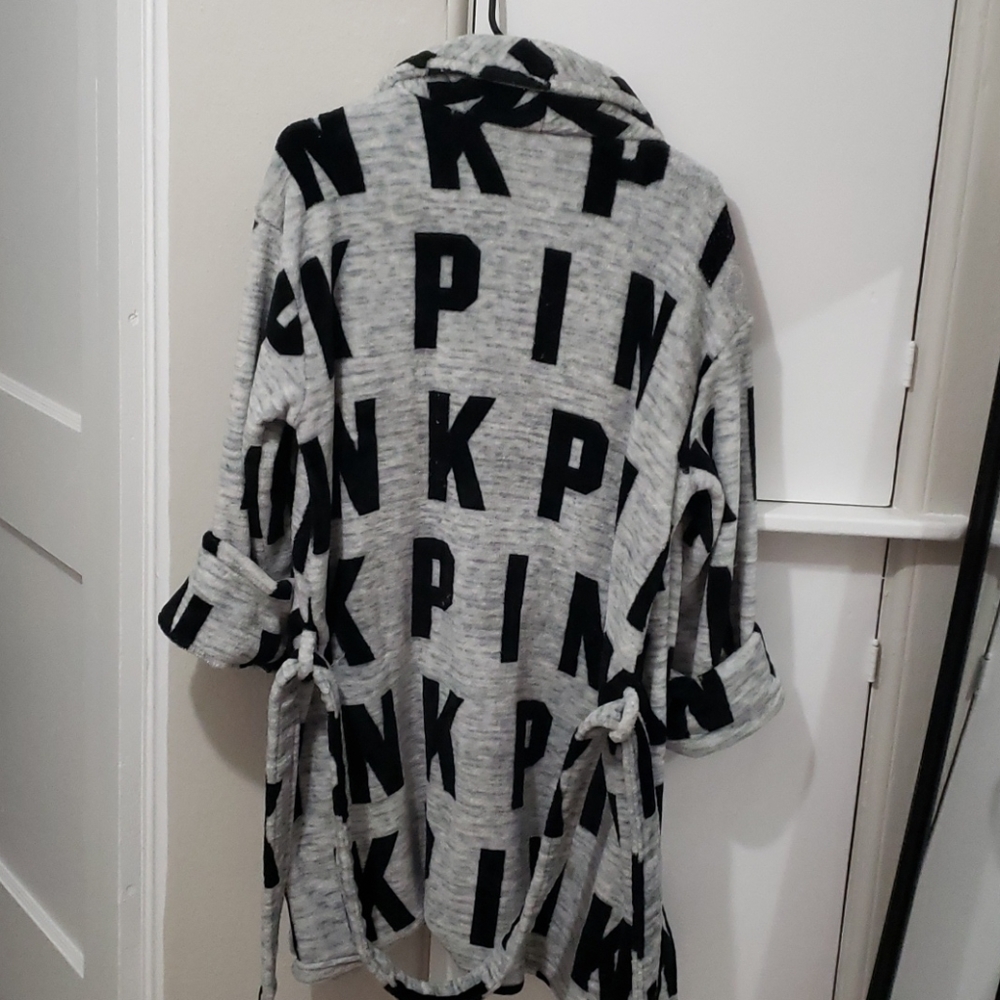 COPY - Robe - Picture 6 of 6